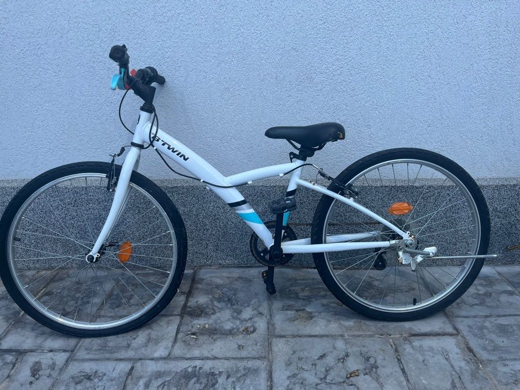 Vând 2 biciclete(și la bucata)în total 400