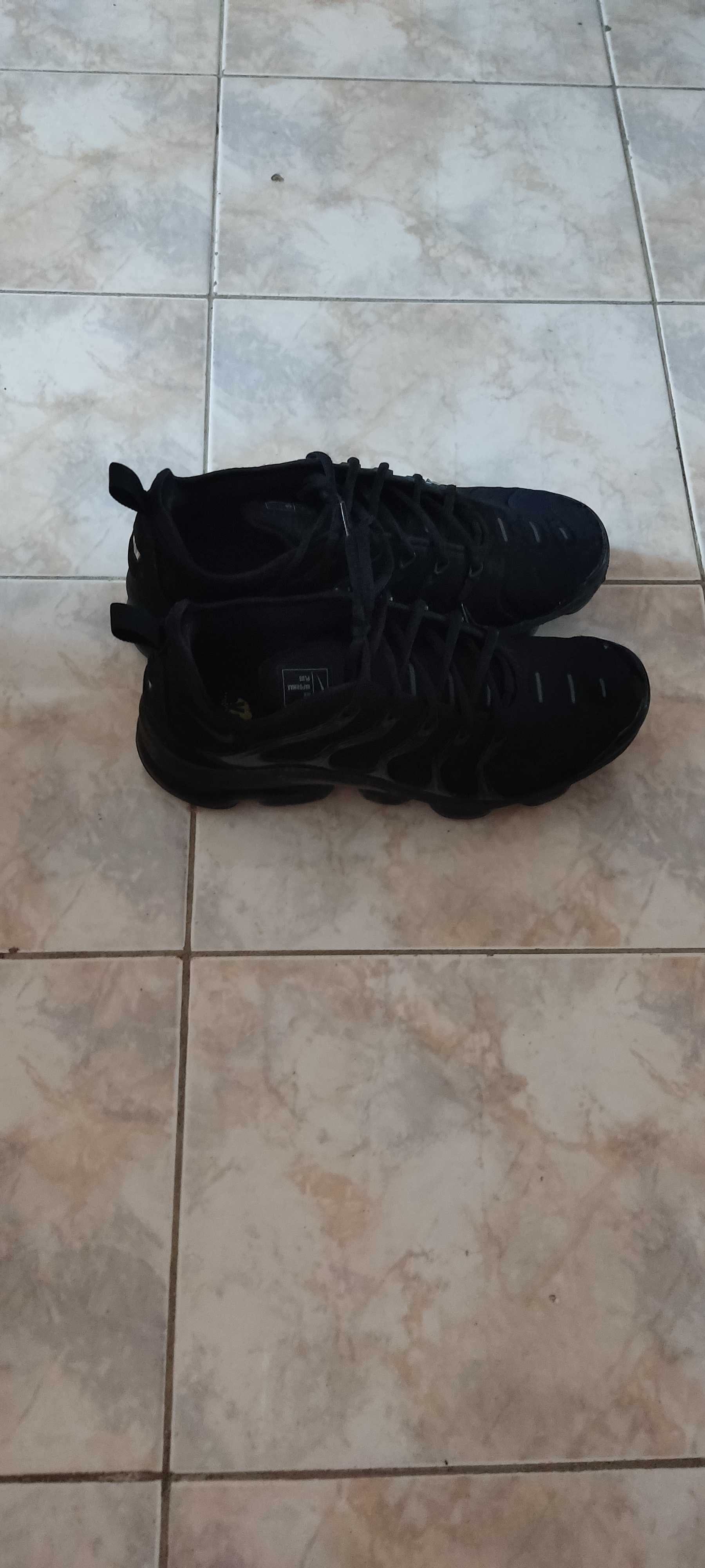 Маратонки Nike Air Vapormax Plus