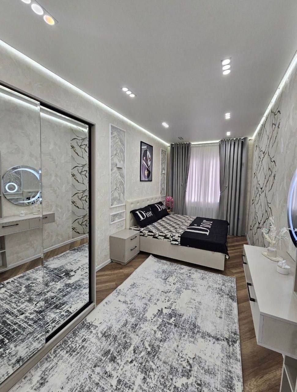 Сдается 2в3 ком квартира на метро Хамза, ор-р: спорттовары, 1м²