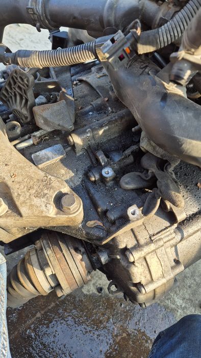 Vând cutie passat  b6 4x4 KDL