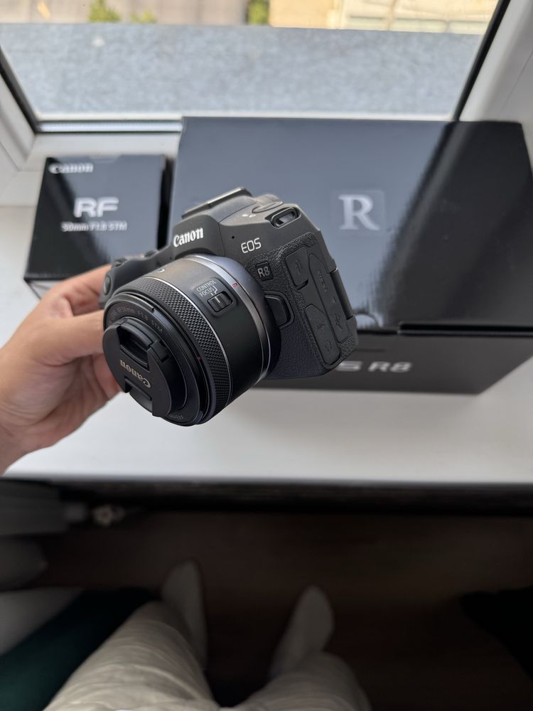 Canon EOS R8 • объектив RF 50mm Состояние: как новая • Полный комплект