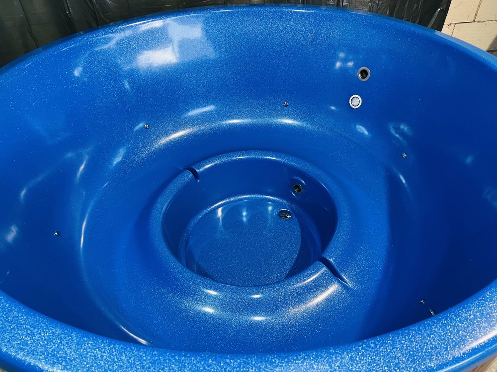 Ciubar de Top 5-6 persoane ! Jacuzzi /Aeromasaj /Bec pneumatic/Hottub