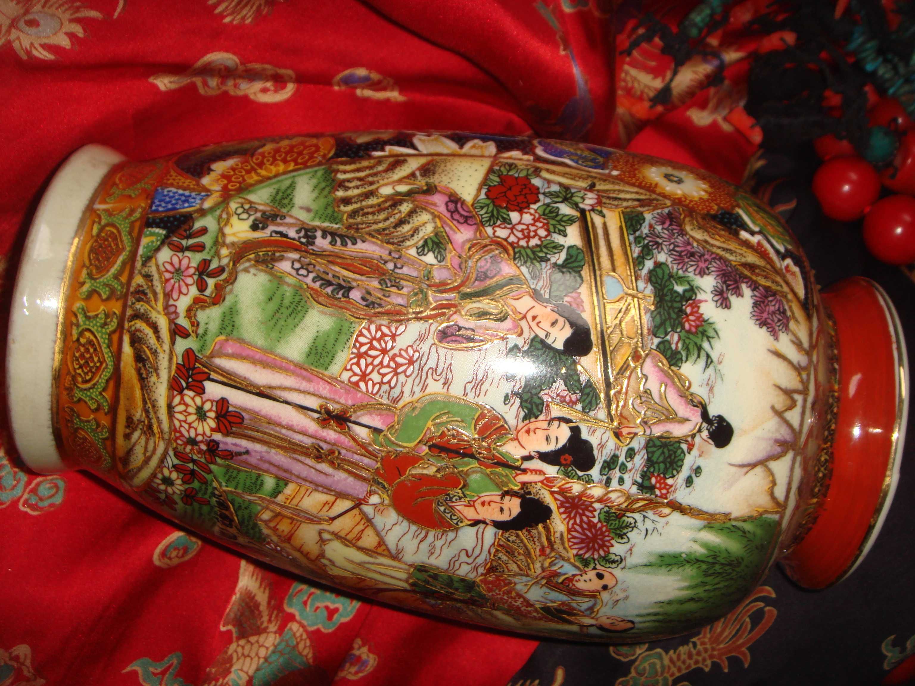 Ваза Восточная -Азия ручная роспись красочная с настоящим золотом 25см