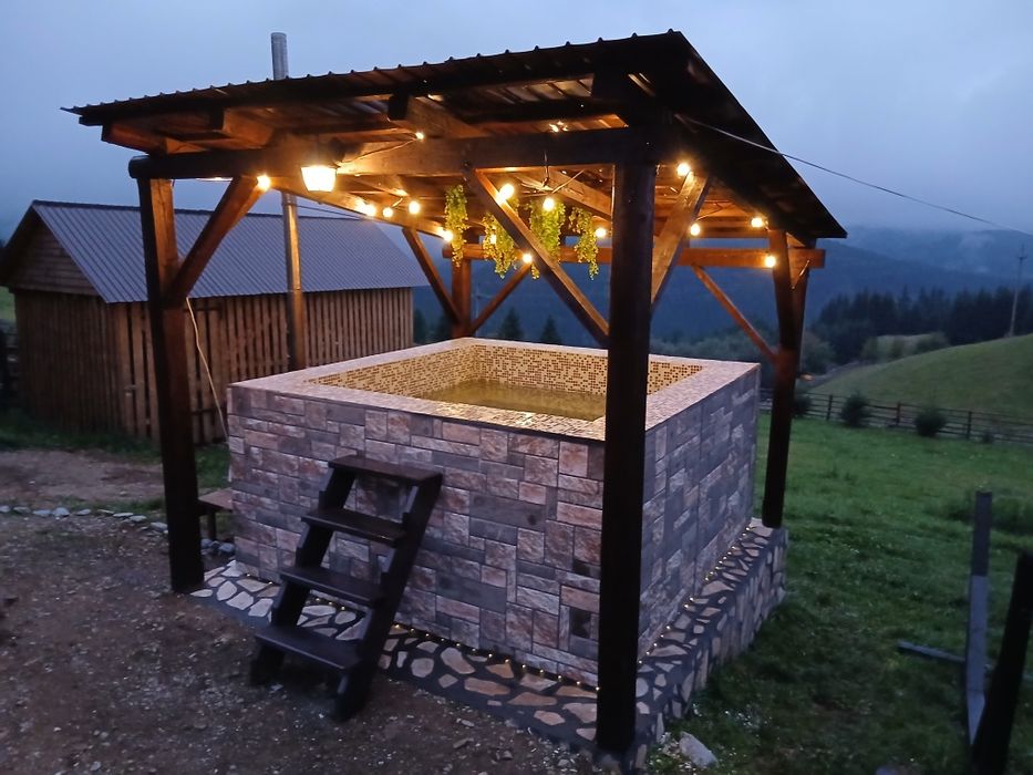 Cabana de inchiriat (capacitate maxima 20 persoane)