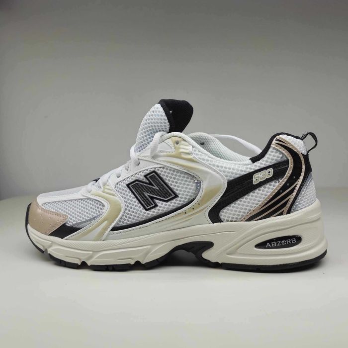 *SALE* New Balance 530 'White Light Gold Metallic Black' 41.5 EU