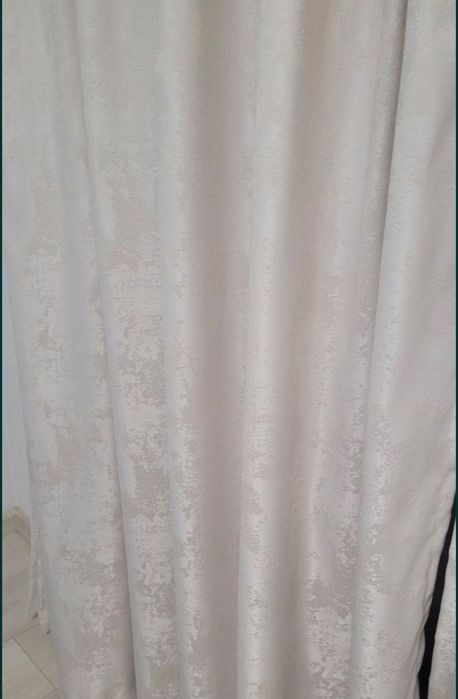 Draperie crem deschis
