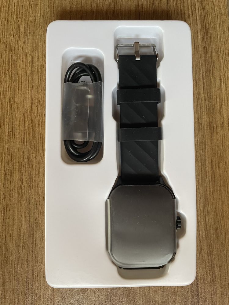 Smartwatch negru