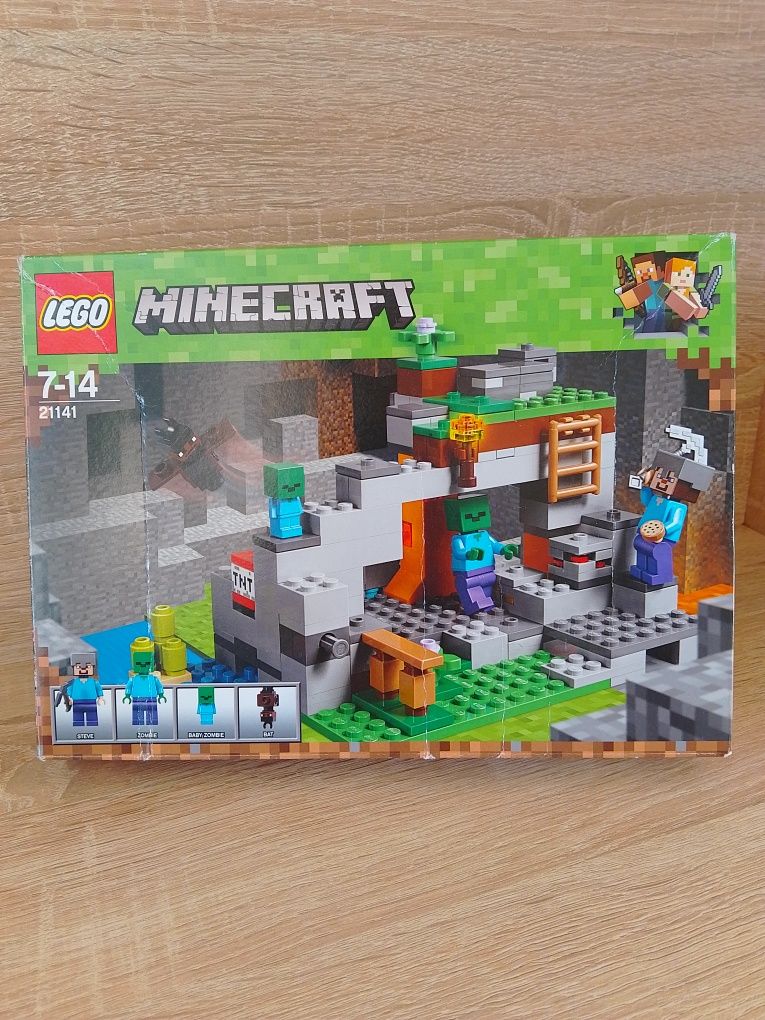 Lego MINECRAFT 21141 Пещера със зомбита