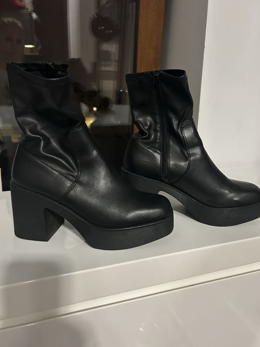 Ghete Aldo din piele cu toc gros si platforma