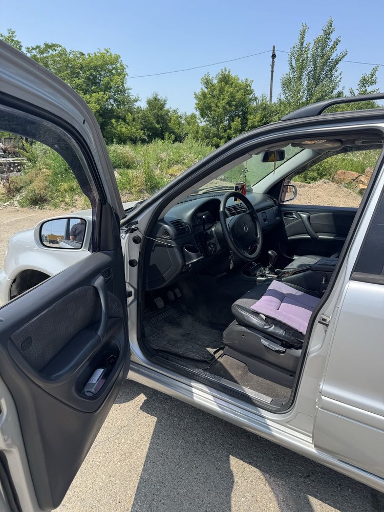 Mercedes ML W163