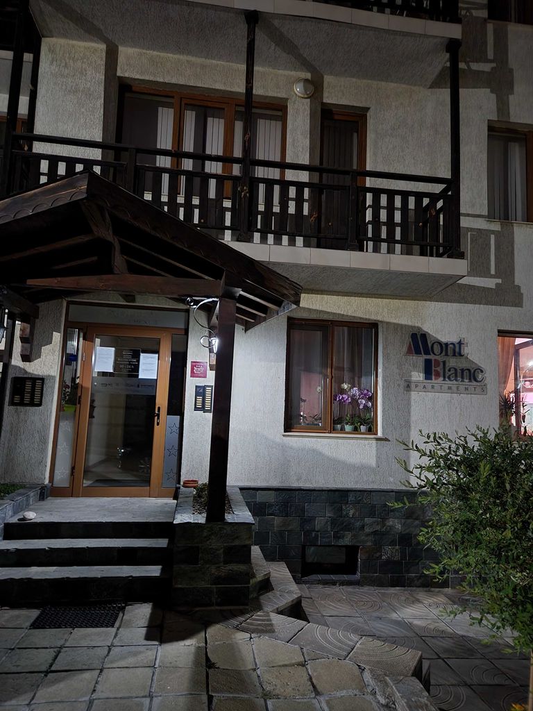 Дава се под наем Двустаен апартамент в Банско - 70 кв.м за 357 € - Снимка #13