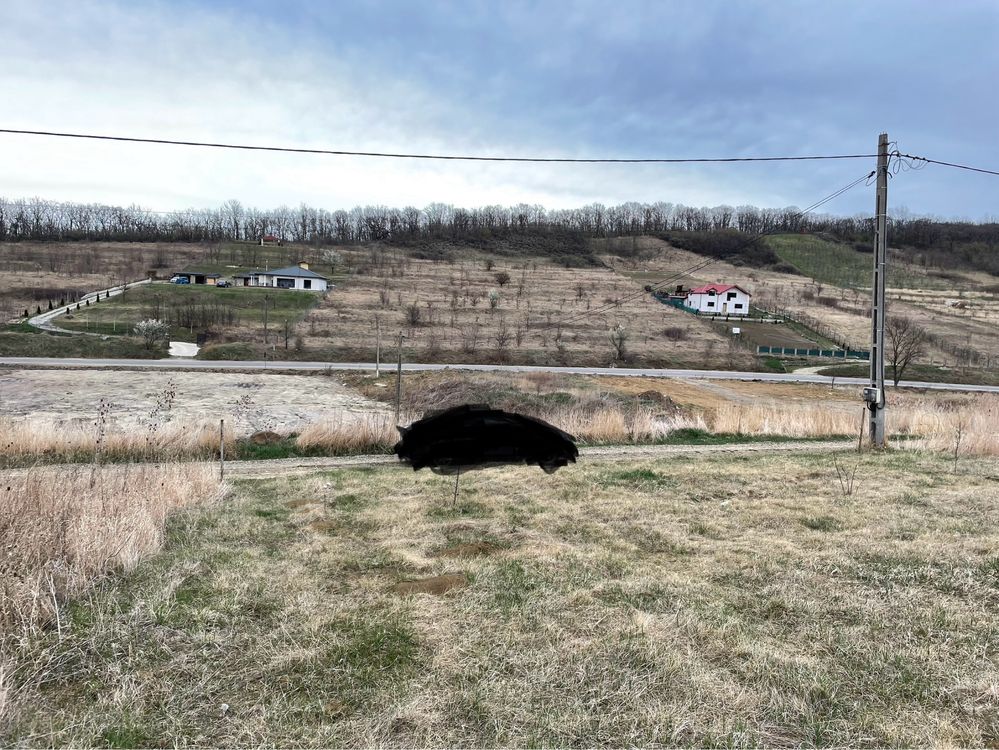 Teren intravilan zona Lebada Rai