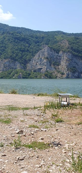 Vand teren deosebit la Dunare Berzasca