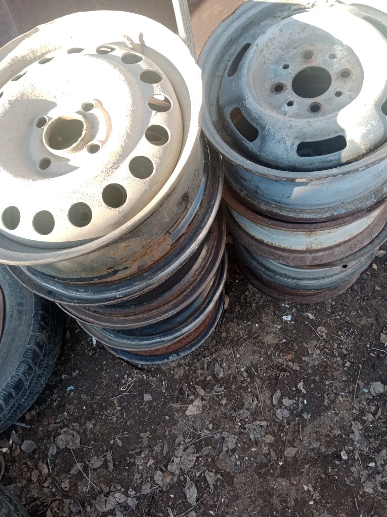 Продам диски 13 р.железн диски