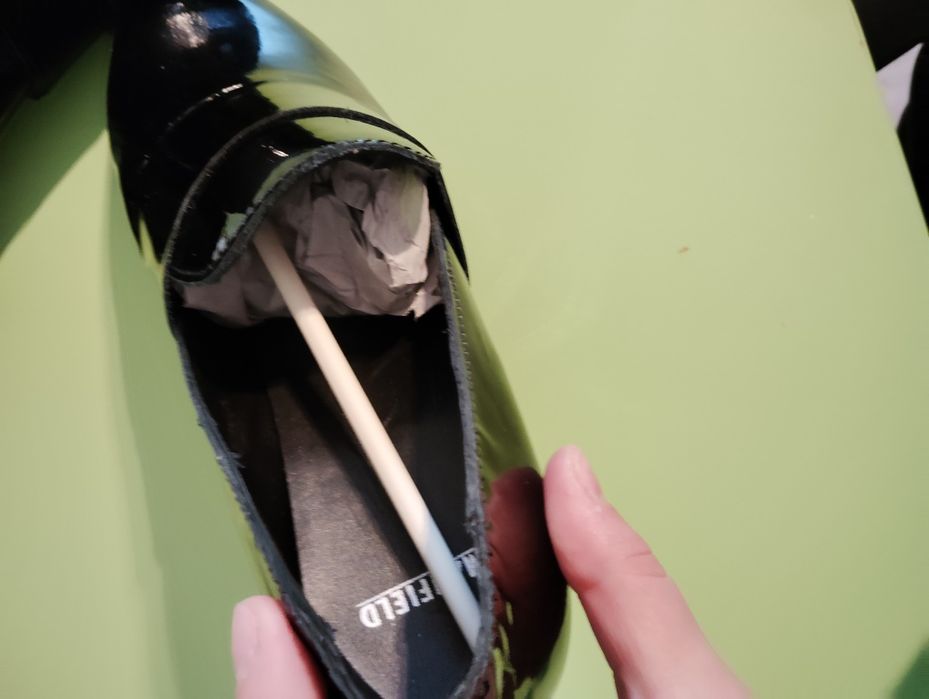 Pantofi piele lăcuită