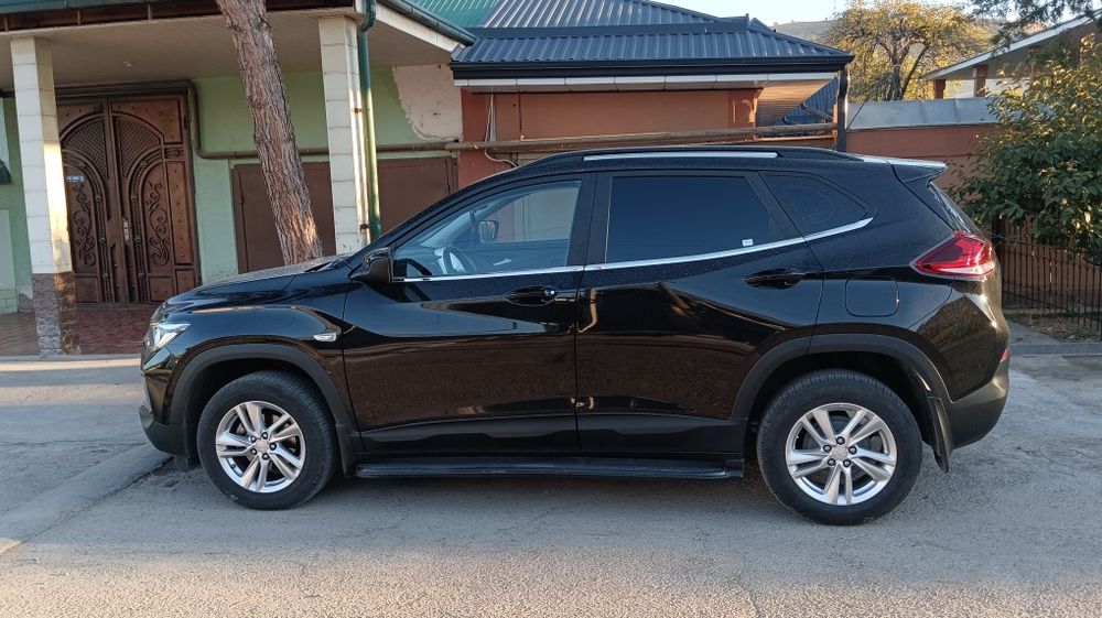 Srochna sotiladi Trekker 2