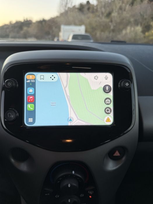 Продавам Тойота Айго / Toyota Aygo / 17к км Navi и камера за задно виж