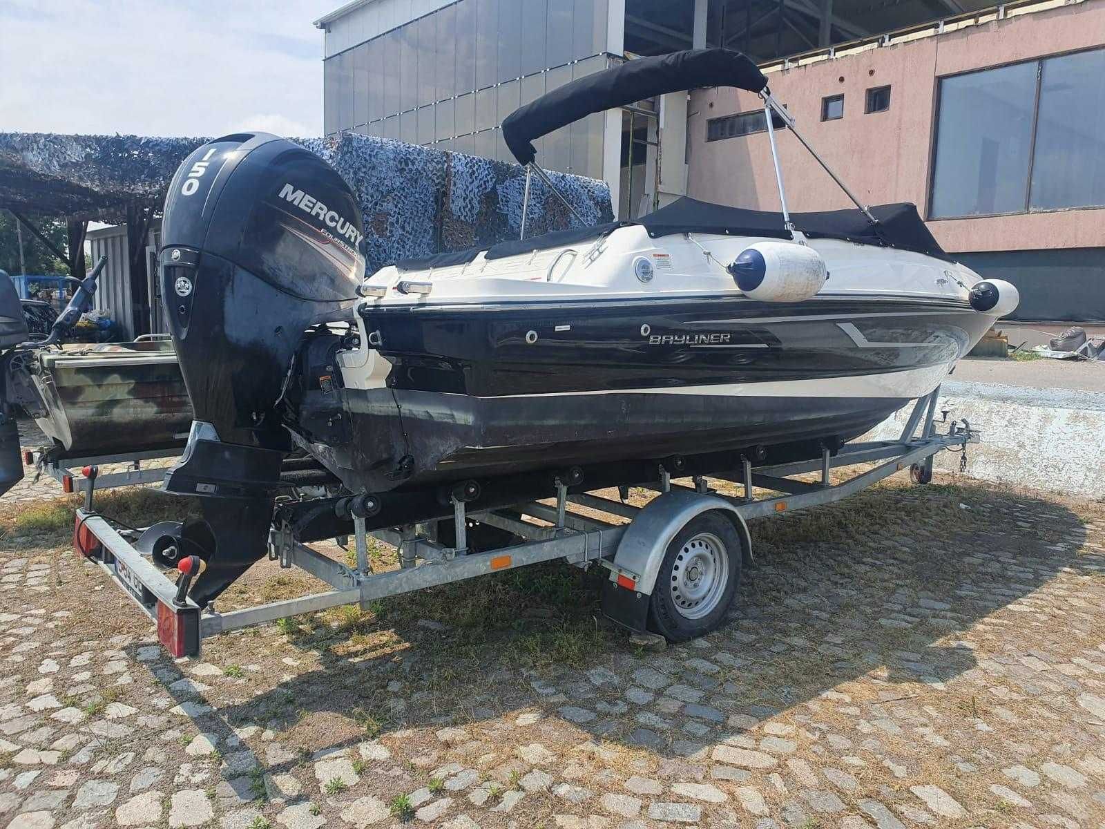 Barca Bayliner Bowrider 180 - 2015 motor outdoor Mercury  150cp - 2018