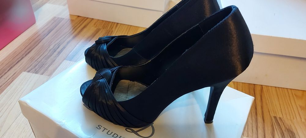 Vand pantofi de ocazie-mar 36