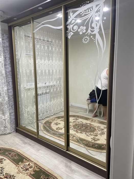 Продам Шкаф