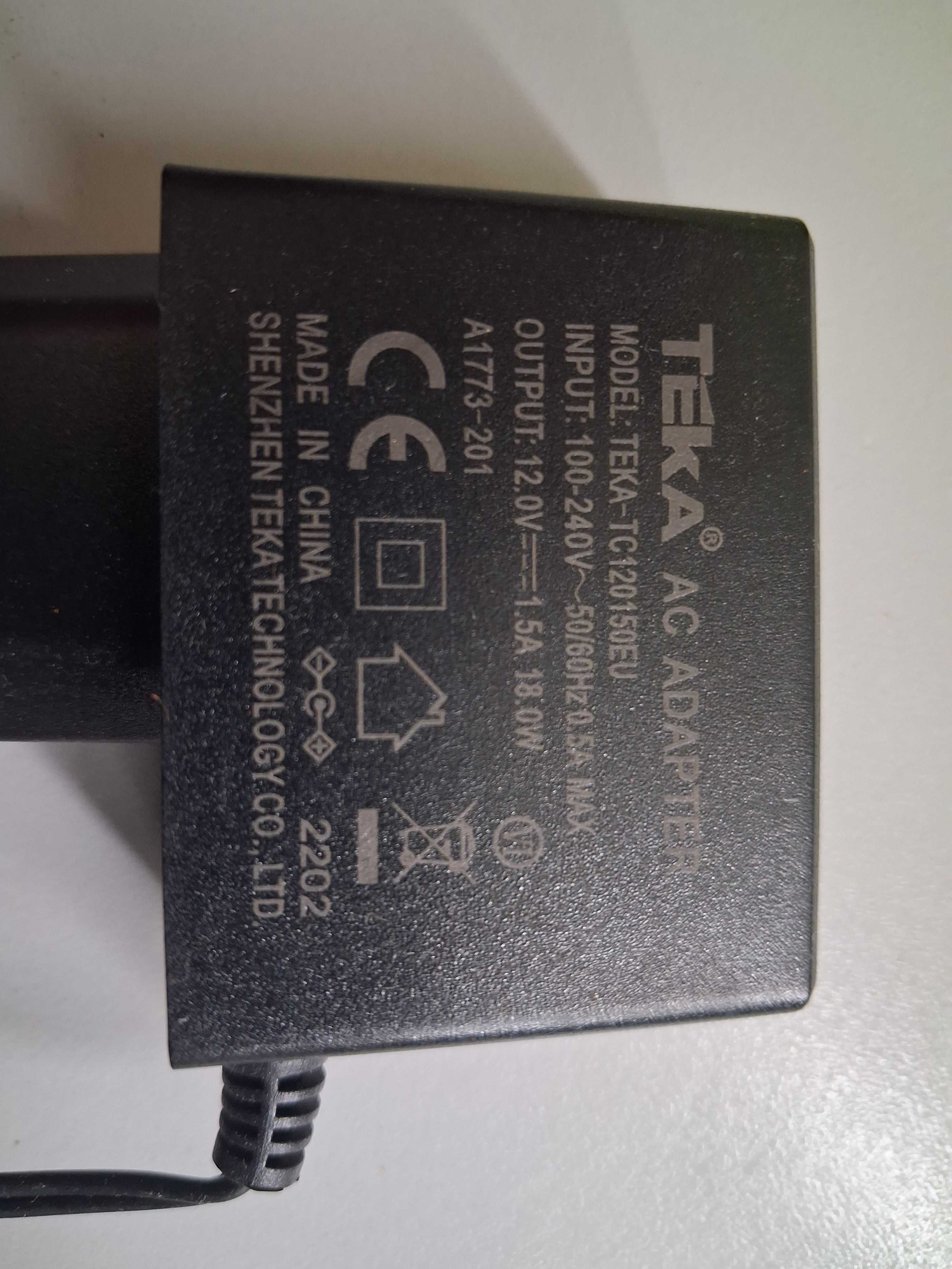 Адаптер 12V/1.5A SW-135