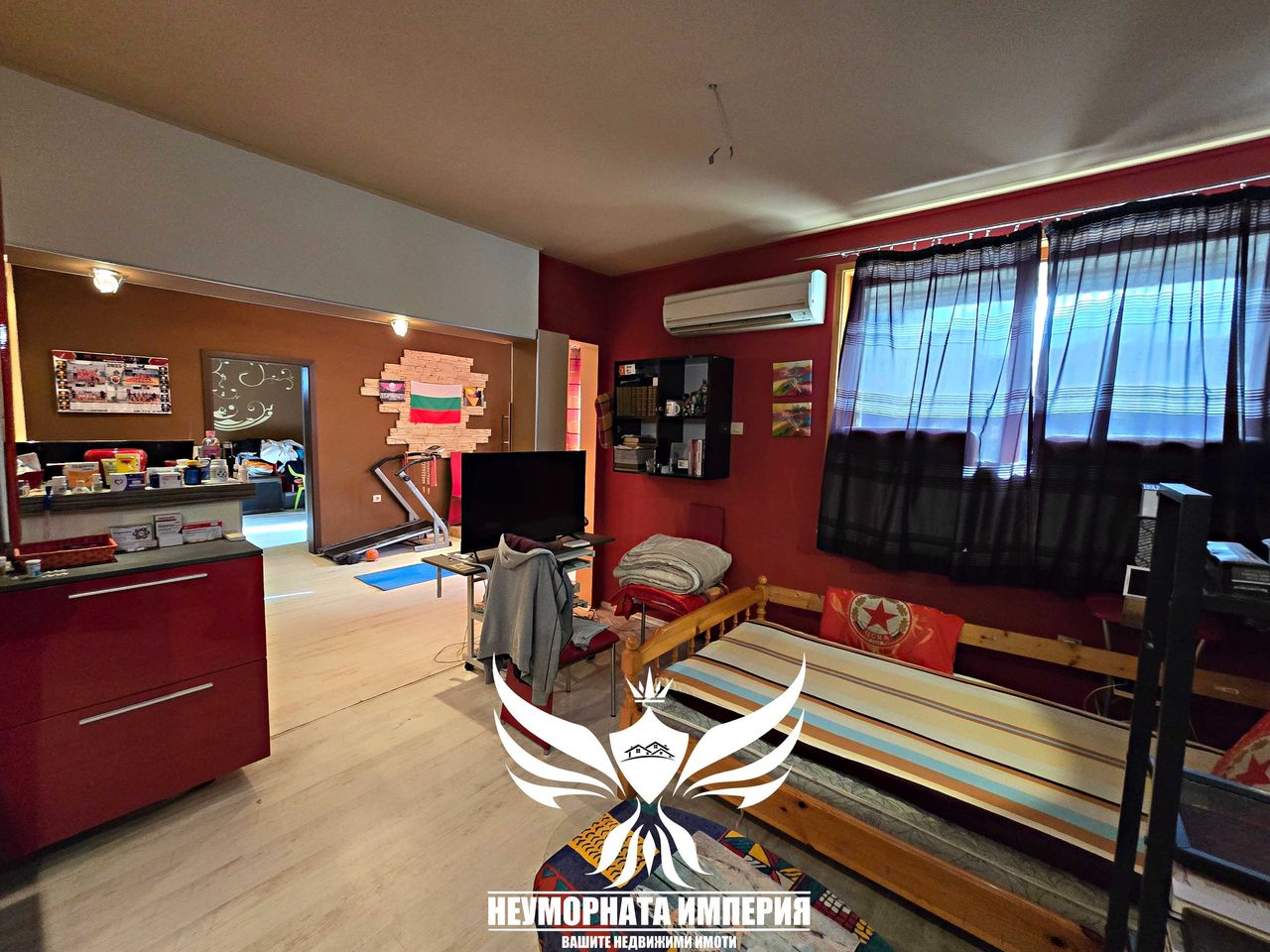 Продава се Къща в Асеновград - 364 кв.м за 68 €/кв.м - Снимка #12