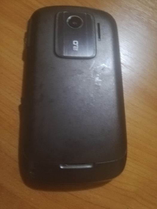 Telefon huwaei cu butoane liber de retea