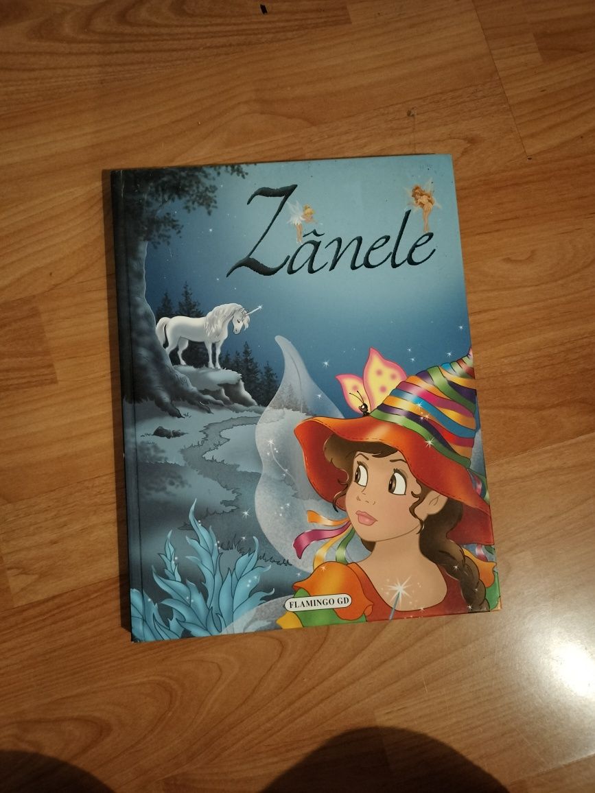 Vând cărți de povești pentru copii