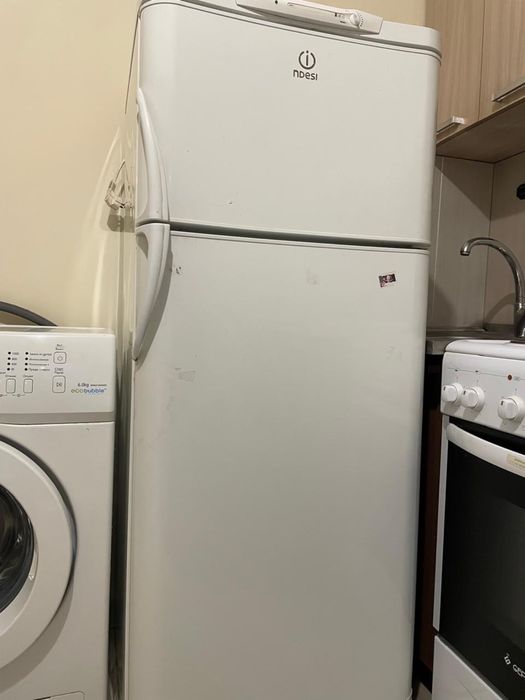 Холодильник indesit б/у