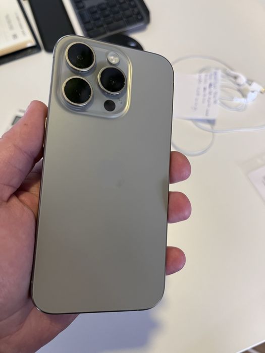 Iphone 15 pro 256 necodat stare f buna baterie 87%