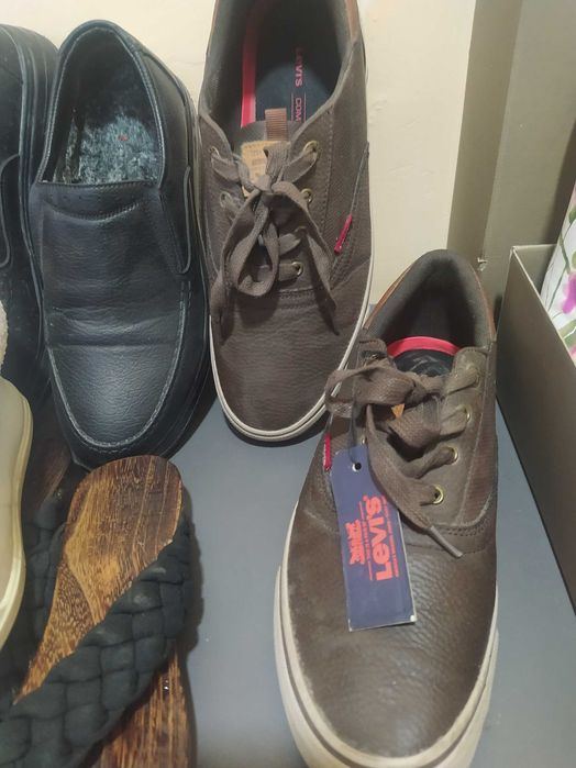 Продается мужская обувь