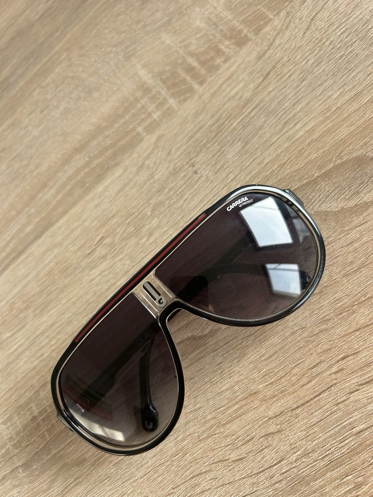 Слънчеви очила CARRERA