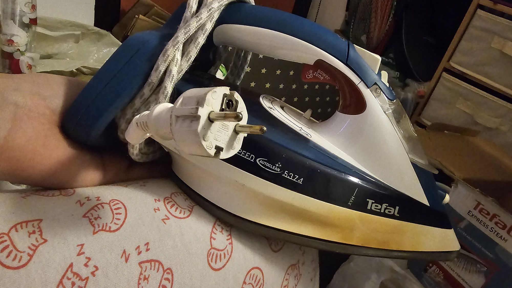 Fier de calcat tefal