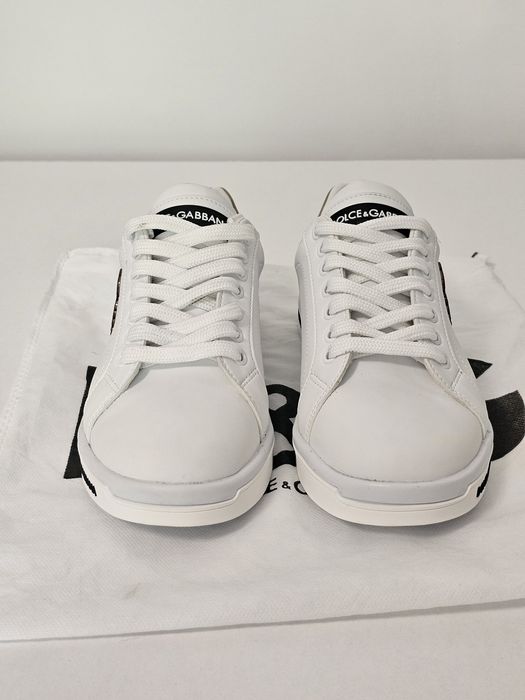 Adidași unisex albi