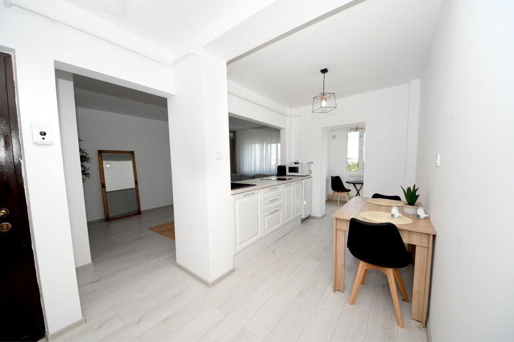 Închiriez/Cazare-Regim Hotelier-Apartament cu 2 camere