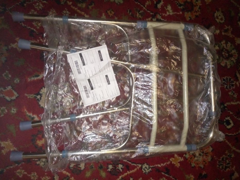 Продам ходунки, костыли в идеальном состоянии, новые.