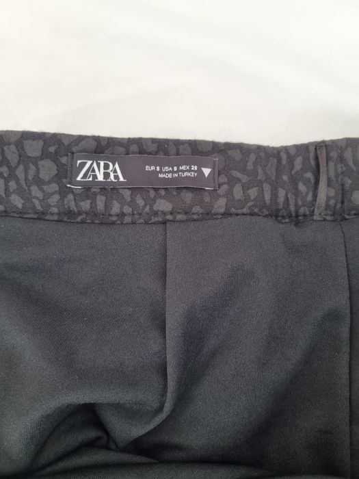 Fusta Zara marimea S