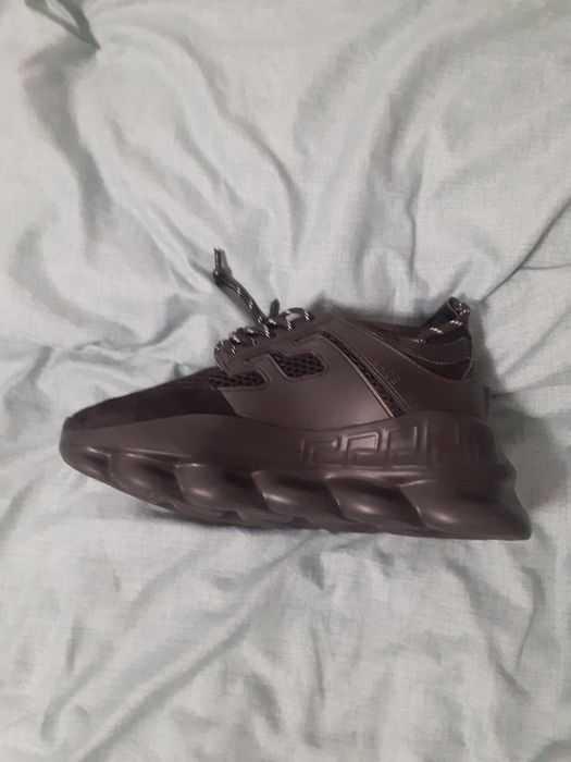 Versace chain reaction triple black