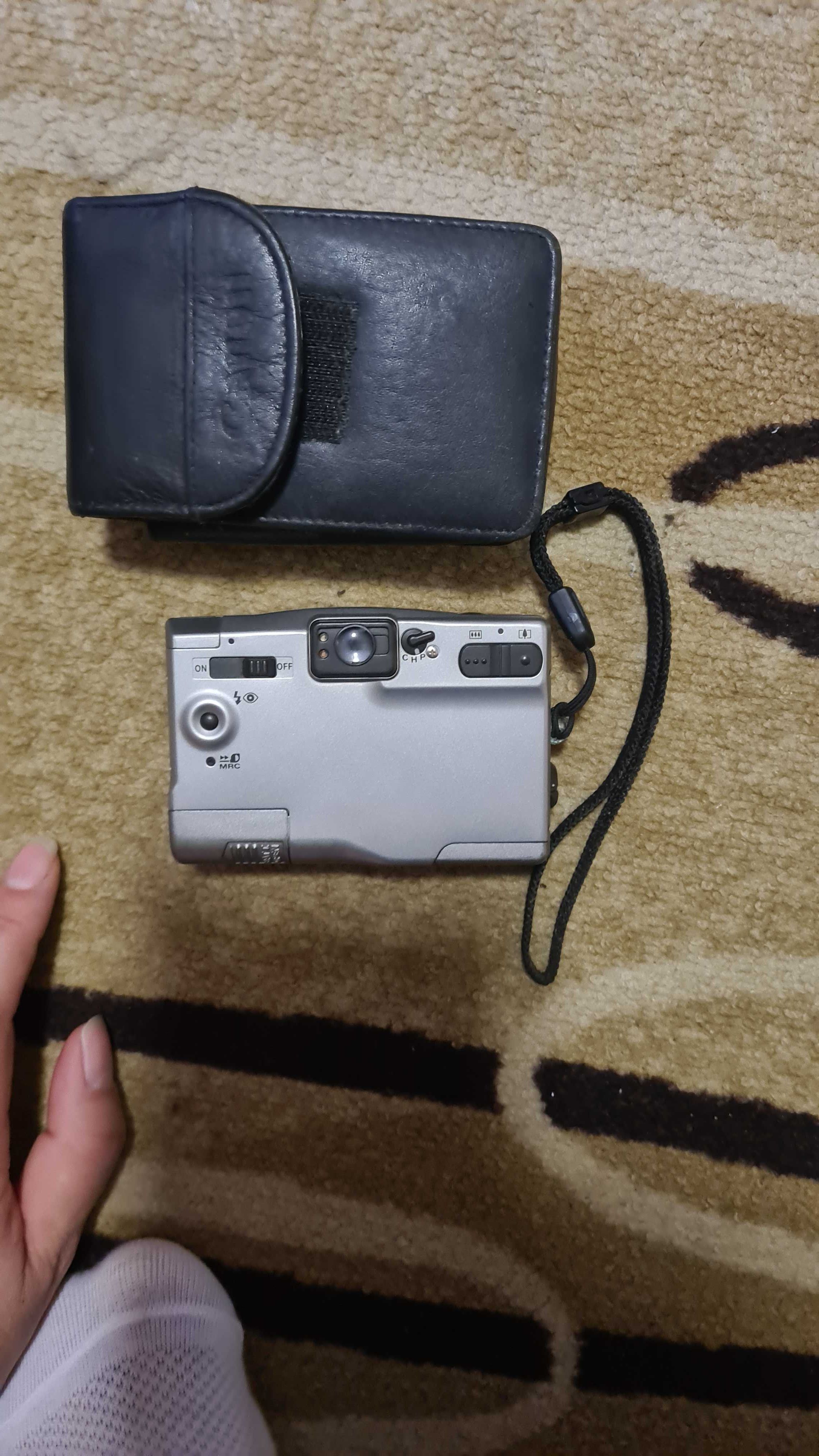 Продавам фотоапарат CANON IXUS Z70.