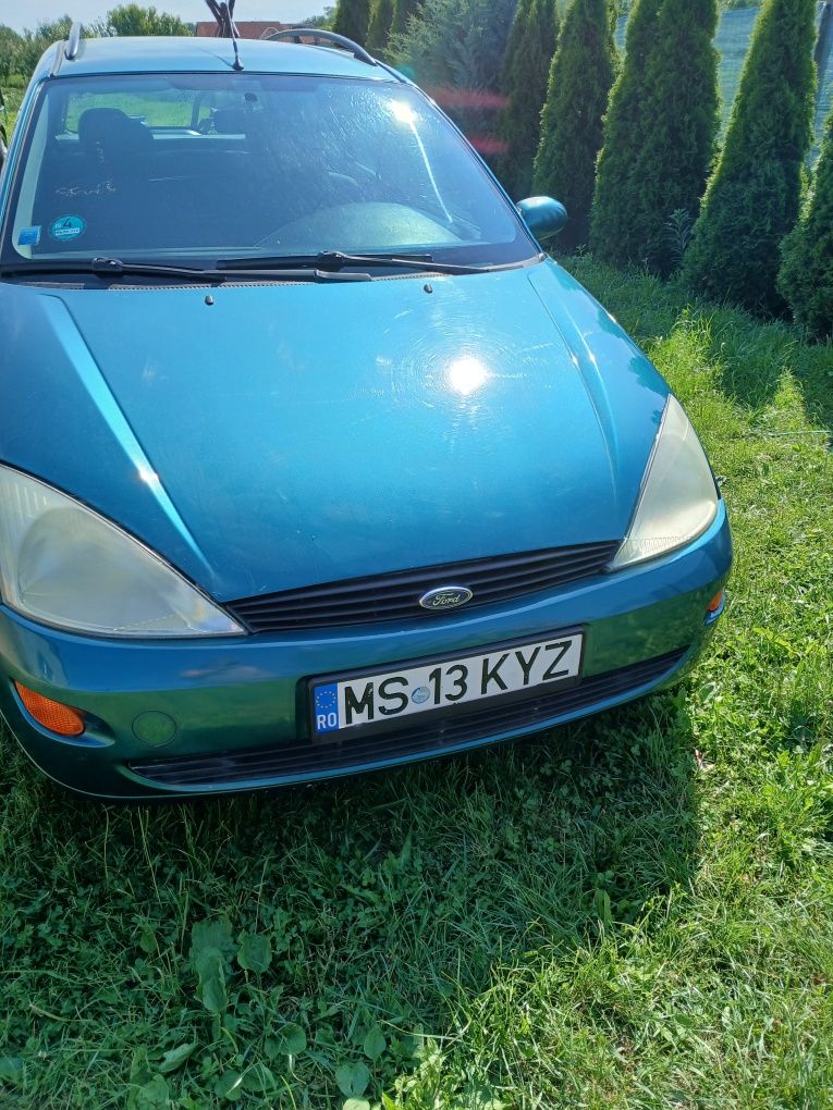 Vând Ford Focus 2001