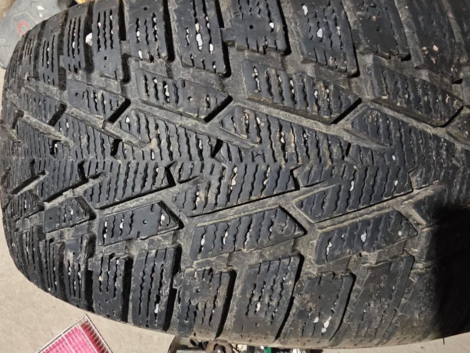 баллоны зимние 235/45/18