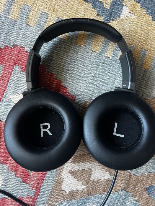 AKG K550 MKII Слушалки