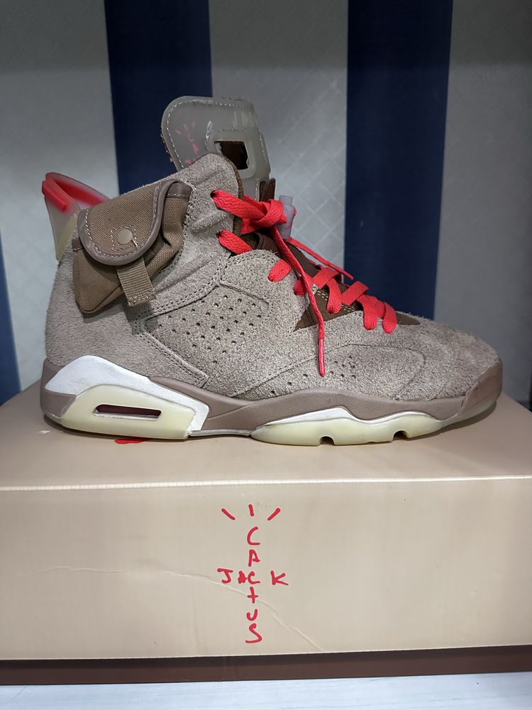Jordan 6 ,, Travis Scott
