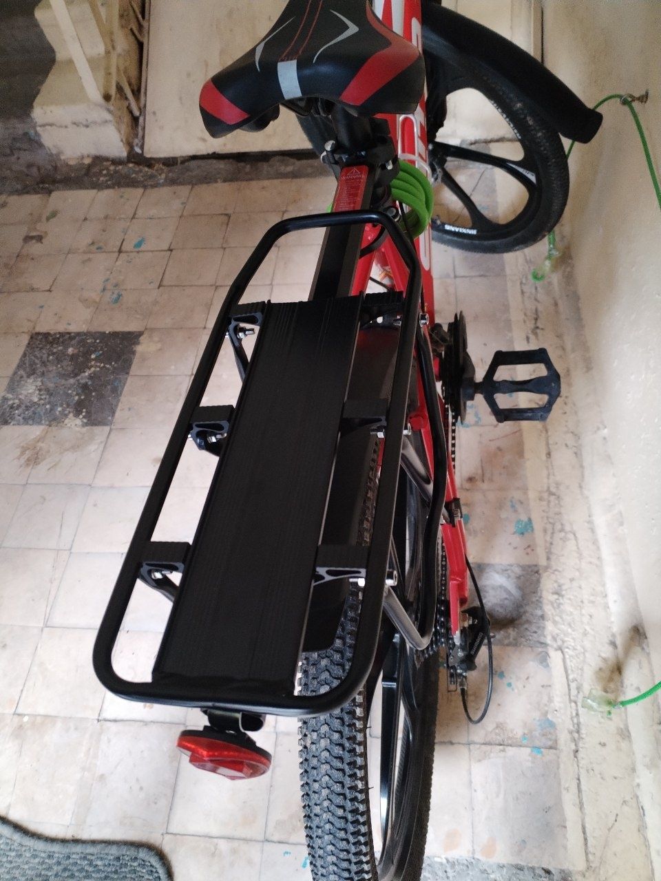 Багажник велосипеда регулируемый универсальный легкий