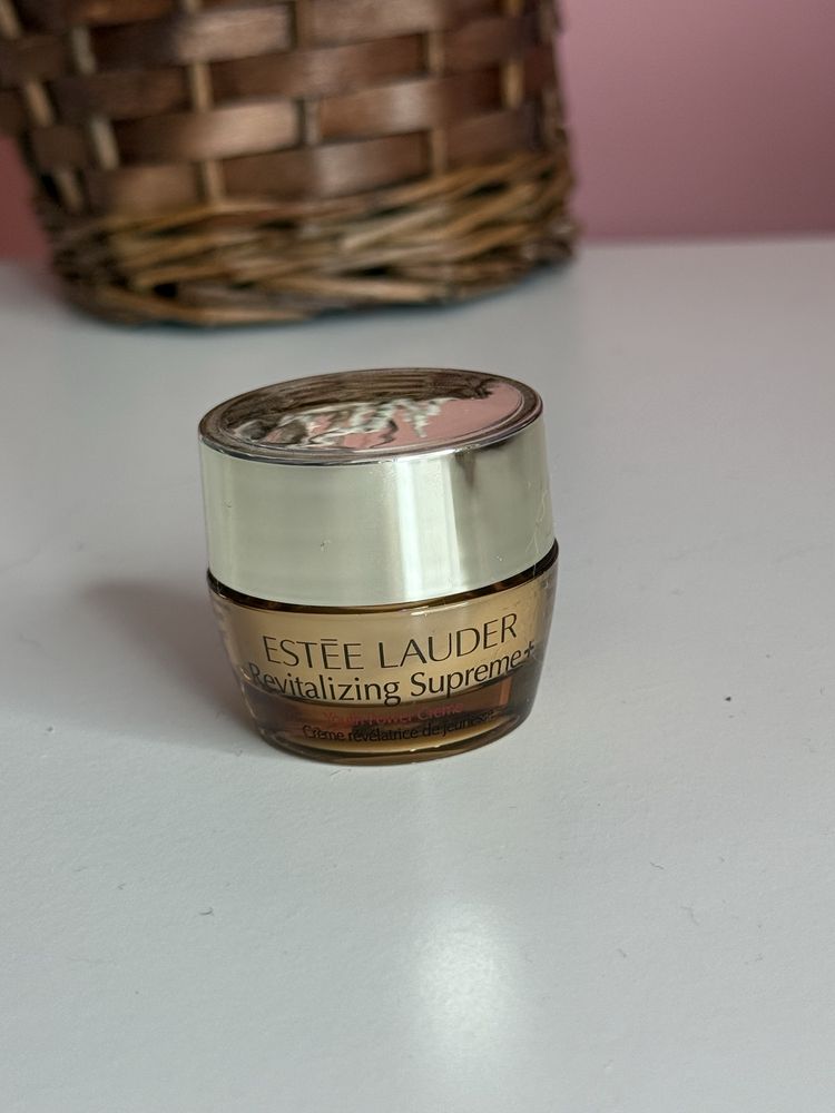 Estée Lauder Revitalizing Supreme+ Youth Power Crème