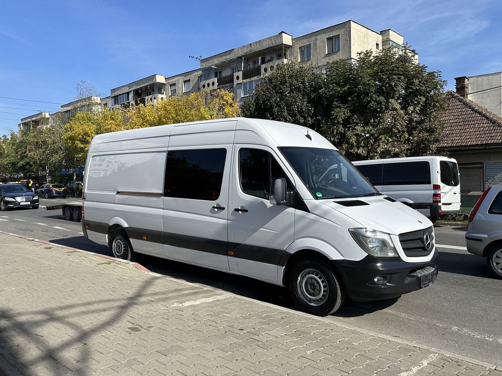 Mercedes Sprinter Maxi 6 locuri 3.5 T pe carlig MIXTA