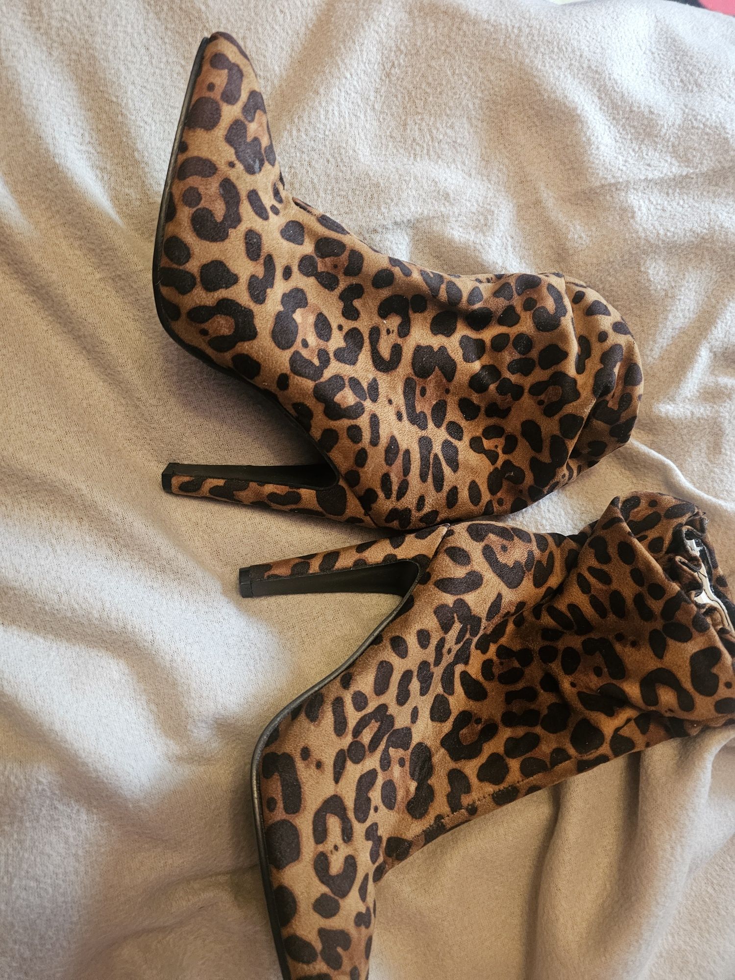 Cizme animal print marimea 37