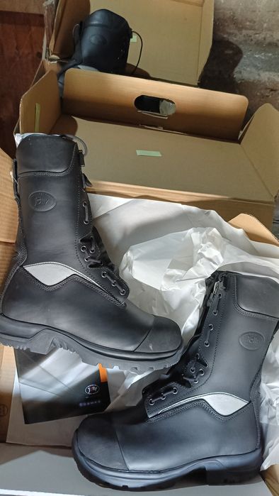 Пожарникарски обувки