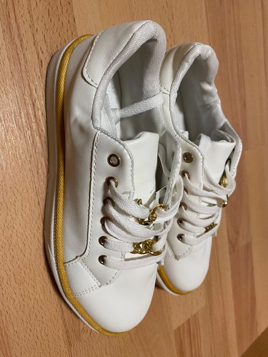 Vând încălțăminte damă