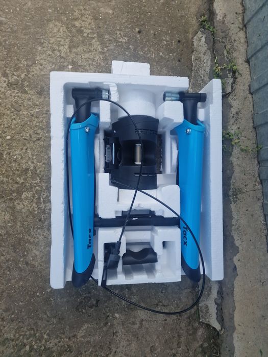 Home trainer TACX BOOST pt bicicleta, stand